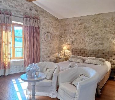 Ouveillan House | Experience Relaxation at Le Relais De Pigasse with Ocean Views