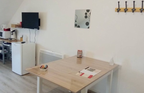 Orbigny Bed & Breakfast | Guest Rated 10/10 at Le Relais de Poste: Family-Friendly Stay