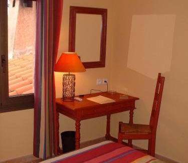 Collioure Hotel | Idyllic Le Relais Des Trois Mas: Poolside Bliss & Ocean Views