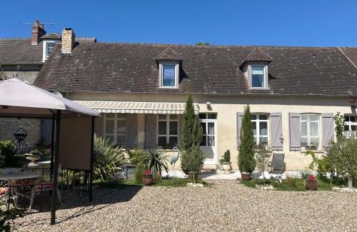 Port-Mort Bed & Breakfast | Experience Comfort at Le Relais du Bord de Seine Hotel