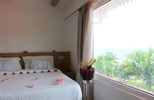 Anse Royale Hotel | Oceanfront Escape at Le Relax Hotel and Restaurant