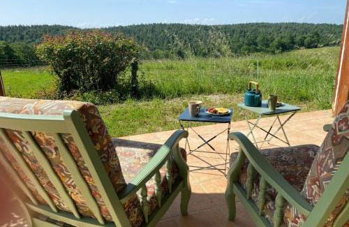 Saint-Frajou Bed & Breakfast | Enchanting Stay at Le Repaire de la Rêveuse - 9.4/10 Rating