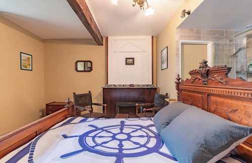 Nestier House | Le Repos du Poète