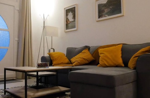 Ozoir-la-Ferriere Apartment | Discover Le RepOzoir: Your Family Retreat Near Disneyland