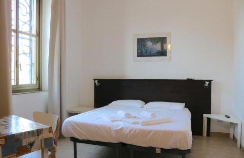 Corsico Apartment | Cozy Retreat at Le Residenze Della Poetessa with Hot Tub