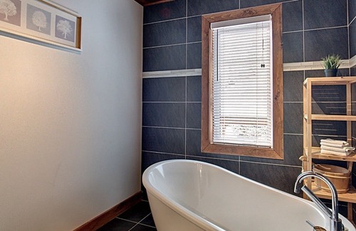 Wentworth-Nord Ski Chalet | Indulgent Retreat at Le Retour aux Souches with Spa & Sauna