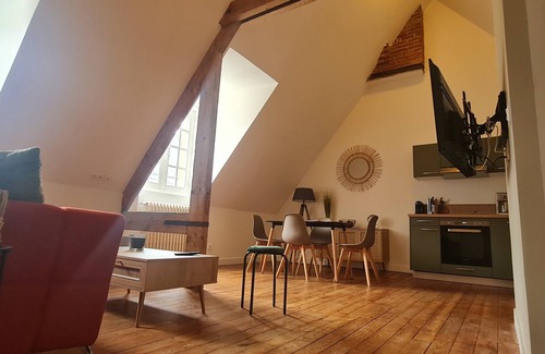 Pontivy Apartment | Top Floor Retreat at Le Rivoli with Kitchen Amenities