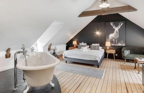 Cancale House | Discover Le Rocher: Family-Friendly Stay with Garden & Parking