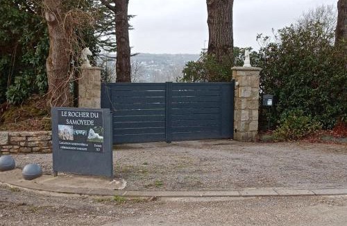 Dirinon House | Oceanfront Escape at Le Rocher du Samoyède - Rated 8.4/10