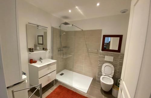 Sisteron House | Pet-Friendly Retreat at Le Roet with a 9.1/10 Rating