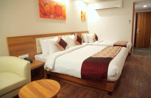 Jammu Hotel | Convenient Stay at Le Roi Jammu Near Railway Station