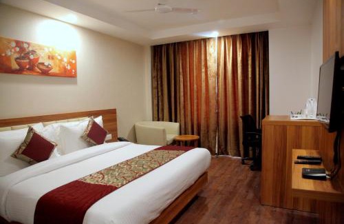 Jammu Hotel | Convenient Stay at Le Roi Jammu Near Railway Station