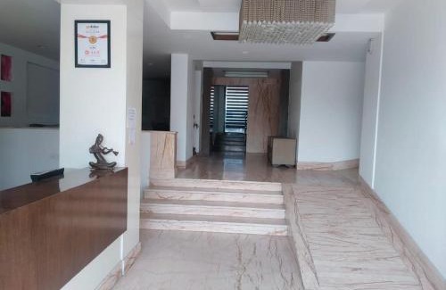 Jammu Hotel | Convenient Stay at Le Roi Jammu Near Railway Station