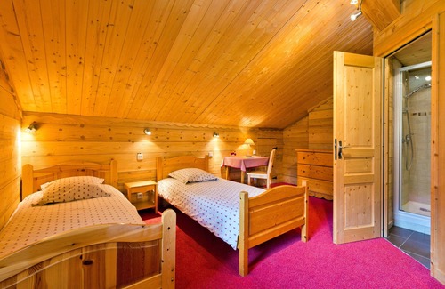 Chatel Hotel | Discover Le Roitelet: Family-Friendly with Great Amenities