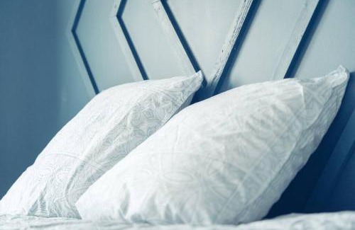 Dunkerque Centre Apartment | Discover Le Rose - Centre Ville with Free Wifi & Family-Friendly