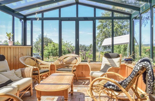 Ovifat House | Family-Friendly Stay at Le Rosier with High Guest Ratings