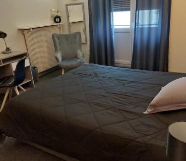 Chaumont Hotel | Pet-Friendly Le Royal: Guest Rated 8.7/10 with Dining