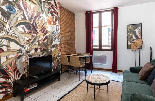 Saint-Etienne Apartment | Cozy Le Rubis des Carmes - Family-Friendly Retreat Awaits
