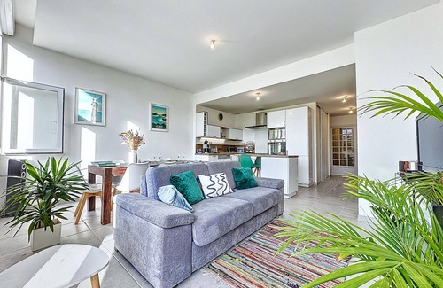 L'Aber Vrac'h Apartment | Relaxing Le Sémaphore T2 Near the Sea with Terrace & Balcony