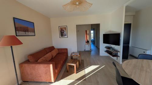 Saouzelong - Rangueil Apartment | Le Sacré-Cœur- Cosy T3 Balcon & Parking-400m métro