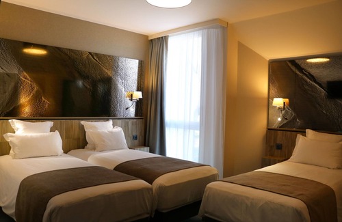 Beauvoir Hotel | Family-Friendly Retreat at Le Saint Aubert with Breakfast
