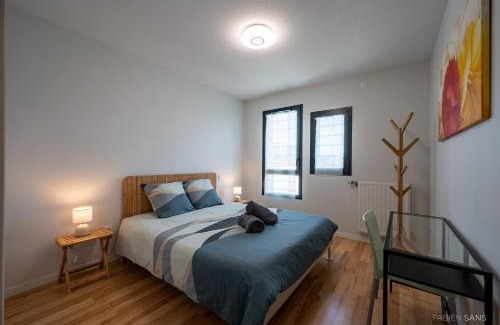 Toulouse South-East Apartment | Prime Location Getaway: Le Saint Exupéry with Balcony