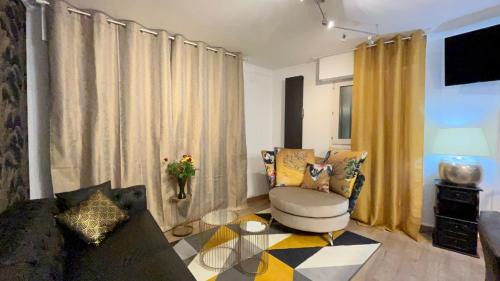 Metz-Centre – Ancienne Ville Apartment | Family-Friendly Stay at Le Sainte Croix in Metz