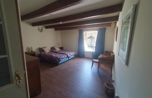 Champsevraine Bed & Breakfast | Discover Le Sanglier Sauvage: Pet-Friendly Retreat with Pool
