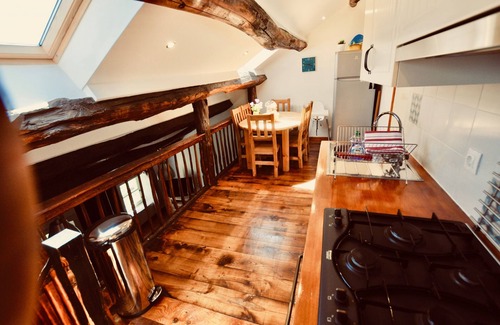 Riols Cottage | Le Sanglier: Family-Friendly Gite with Heated Pool & Terrace