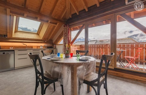 Aiton House | Cozy Le Sarto Du Gust - Aiton with Breakfast & Kitchen