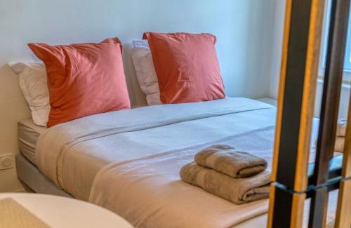 Arras Apartment | Top-Rated Stay at Le Scandinave: Guest Rated 10/10