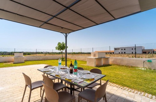 Galatone Apartment | Elegant Le Scuderie 11: Family-Friendly with Pool Access