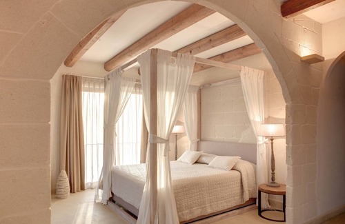 Salice Salentino Bed & Breakfast | Experience Le Scuderie - Castello Monaci with Premier Amenities