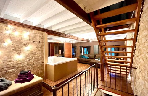 Jodoigne House | Discover Le Secret de Mélin: Pet Friendly & Spa Retreat