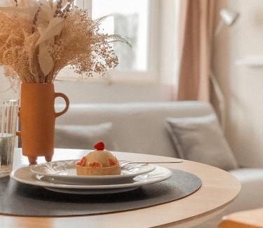 Auch Apartment | Historic Stay at Le Seize - Family-Friendly Studio in Auch