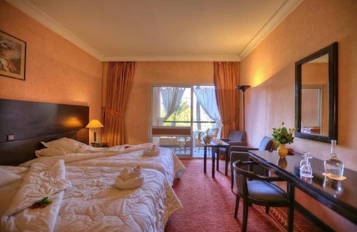 Semlalia Hotel | Relax at Hotel Marrakech Le Semiramis with Pool & Spa