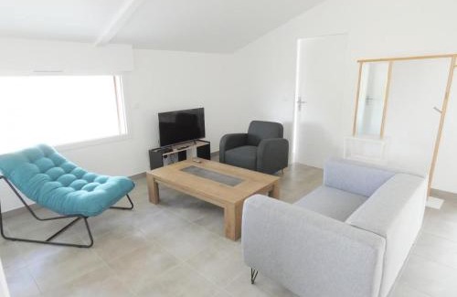 Herm House | Relax at Le Serai: Family-Friendly Comfort Awaiting You