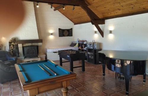 Ozolles House | Oceanfront Le Serpolet: Family-Friendly Stay with Pool