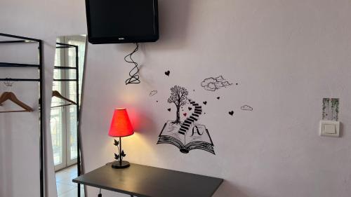 Sault Hotel | Pet-Friendly Retreat at Le Signoret with Breakfast Included