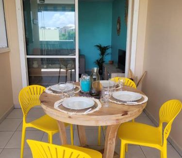 Pointe de la verdure Apartment | Discover Family-Friendly Comfort at Le Soleil Bleu