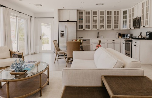 West End Hotel | Premier Stay at Le Soleil d'Or CaymanBrac - Rated 9.4/10
