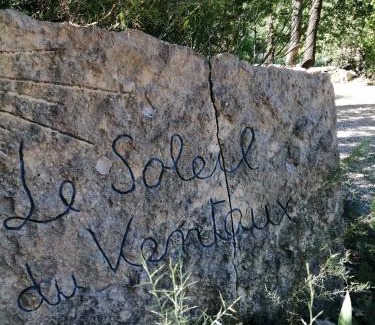 Entrechaux Villa | Discover Le Soleil du Ventoux: Pet-Friendly Oceanfront Escape