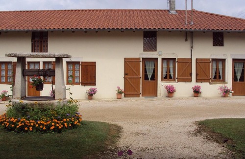 Saint-Etienne-du-Bois House | Relax at Le Soleil Couchant - Family-Friendly Retreat