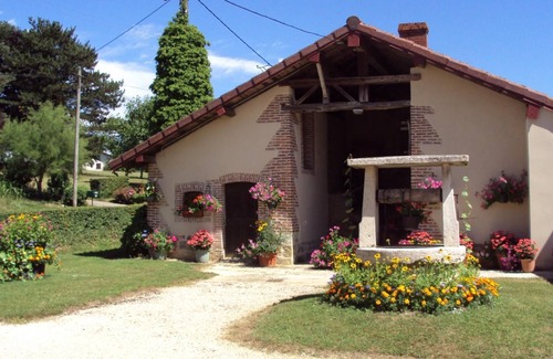 Saint-Etienne-du-Bois House | Experience Comfort at Le Soleil Levant - Family Friendly Stay