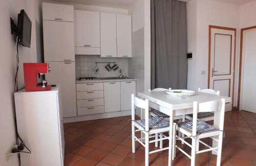 Cavoli Apartment | Discover Le Soleil: Pet-Friendly Oceanfront Retreat