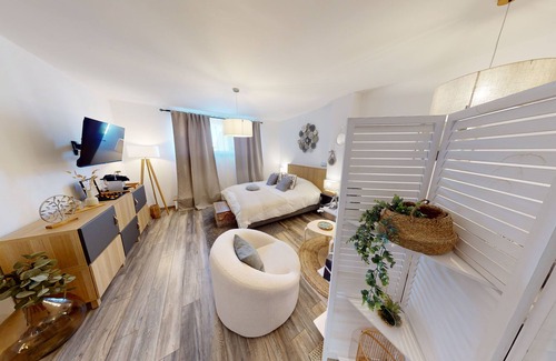 Buhl-Lorraine House | Premier Stay at Le Souffle du Saule with Spa and Dining