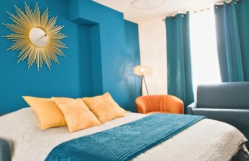 Saint-Omer Apartment | Spacious Apartment for 6 with Restaurant and High Ratings