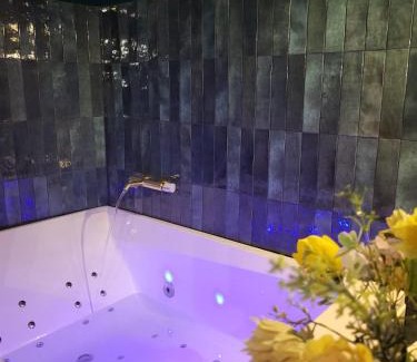 Les Caillols Apartment | Unwind at Le Speak Easy with Jacuzzi and Sauna Access
