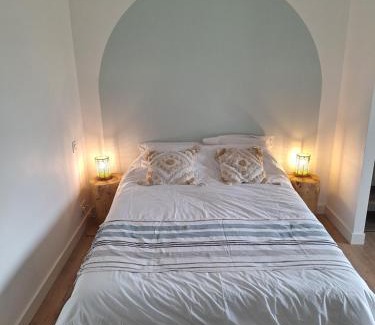 Soustons Bed & Breakfast | Relax at Le spot Landais - Côté piscine with Pool & Ocean View