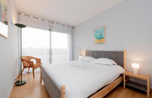 Compans-Caffarelli Apartment | Stunning Le St Honoré: Rooftop City Views Await You